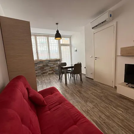 Santorsola Apartment *